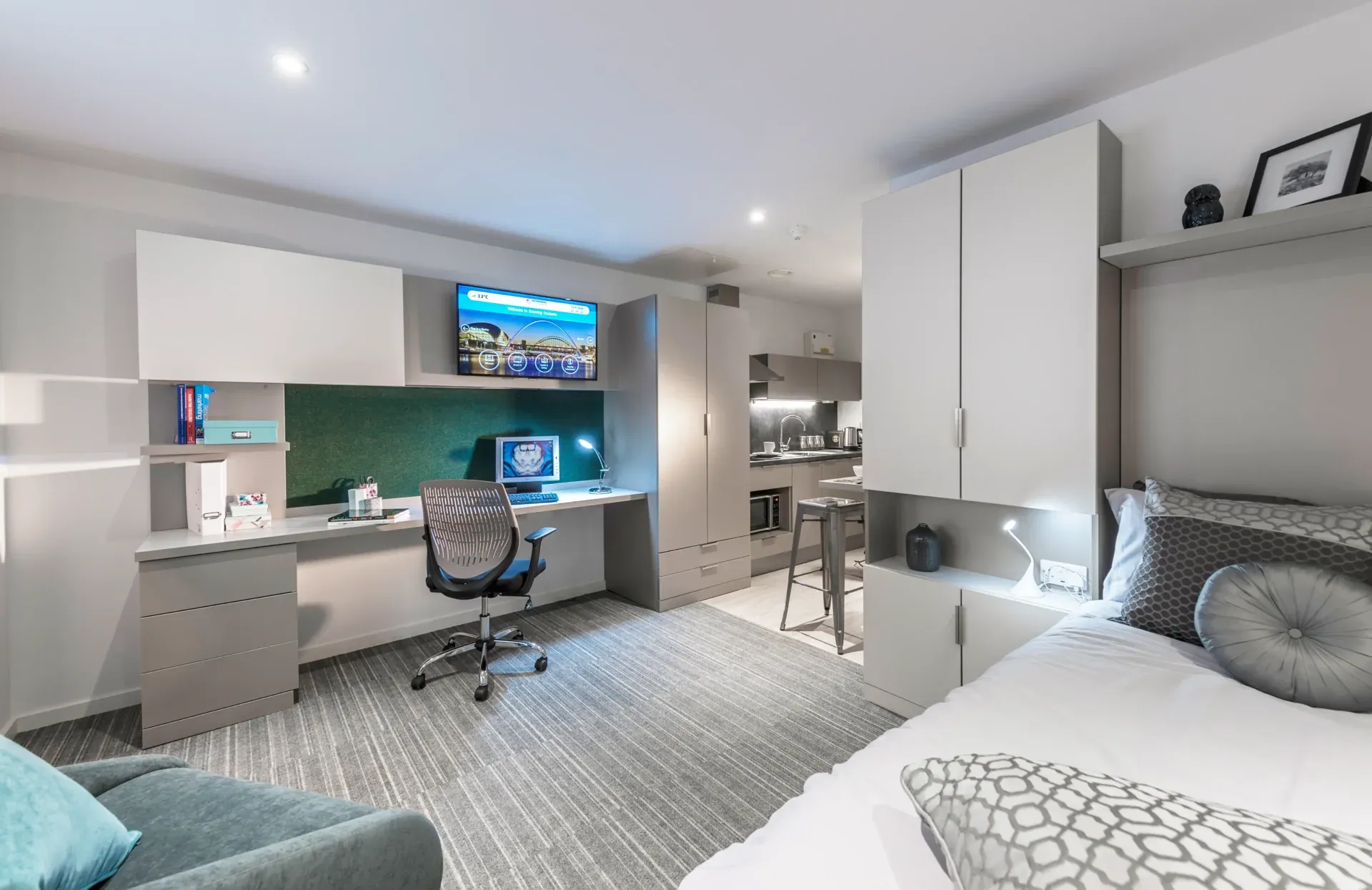Verde Platinum Studio