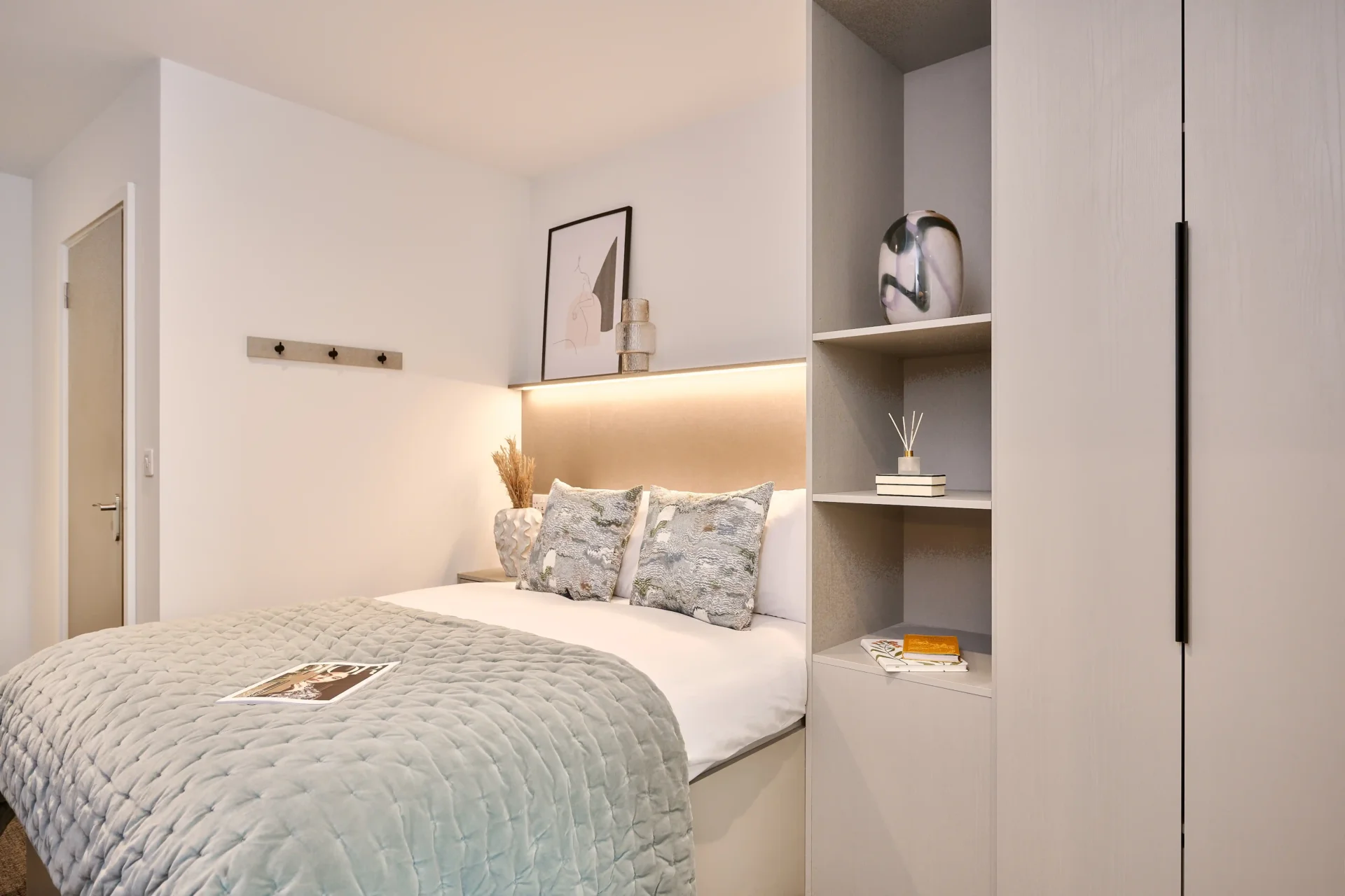 Square Gardens Gold Studio (Floors 2 - 9)