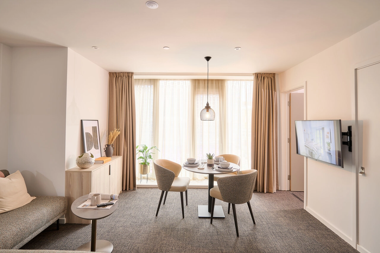 Square-Gardens-Acer-shared-apartment-kitchen-living